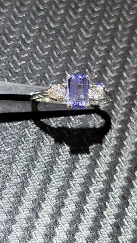 14K 1.17 CARAT BI-COLOR SAPPHIRE W/LAB DIAMONDS
