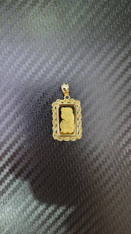 2.5 GRAM PAMP SUISSE LADY FORTUNA PENDANT W/ROPE BEZEL
