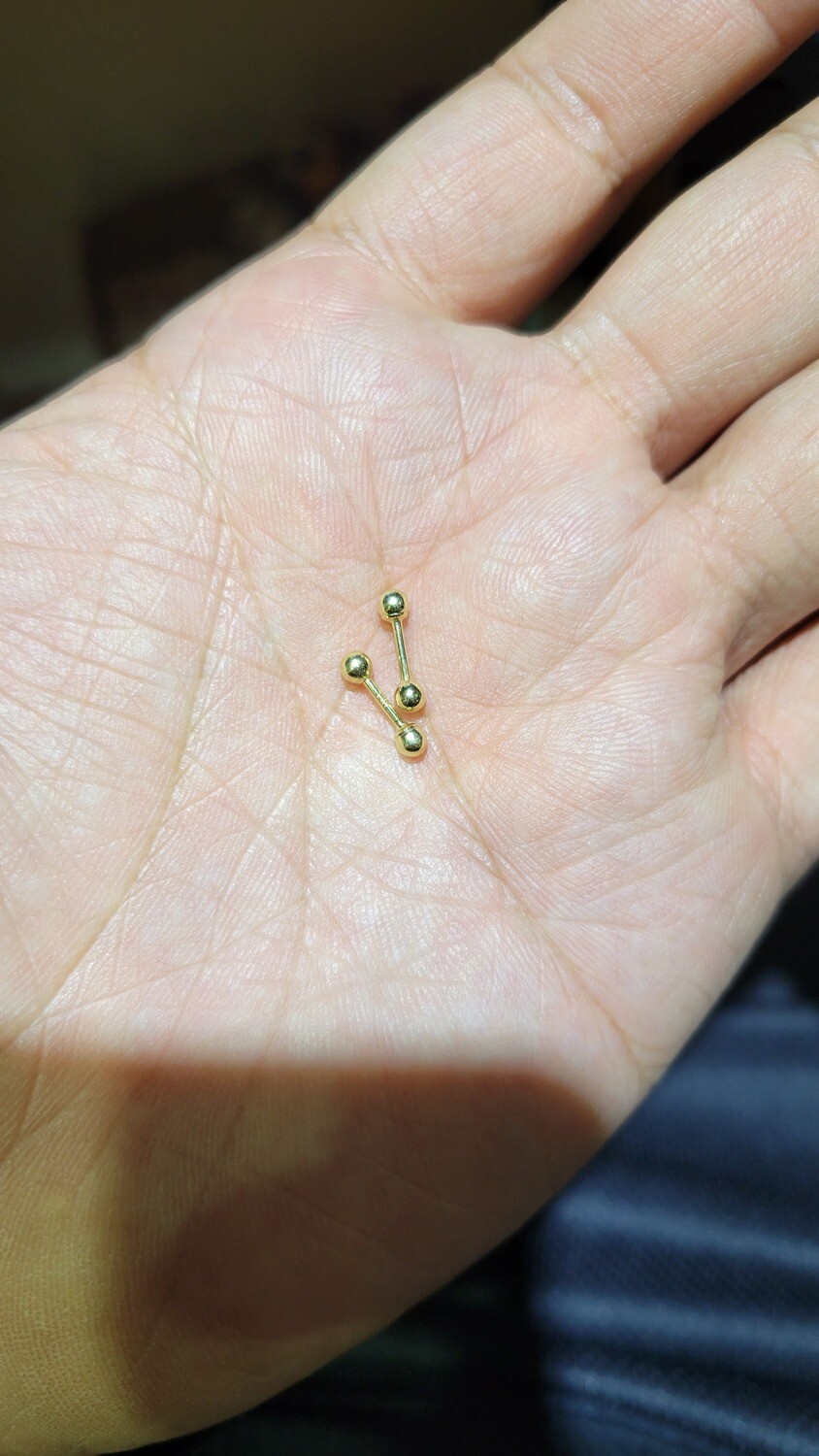 14K BODY/PIERCING JEWELRY, EACH SOLD SEPERATELY! IF YOU WANT A PAIR, YOULL NEED TO ORDER 2 OF THEM!: 14K STRAIGHT BARBELL WITH SCREW BALL APPROX. .30 GRAMS