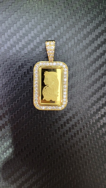 5 GRAM PAMP SUISSE LADY FORTUNA PENDANT W/DIAMOND BEZEL