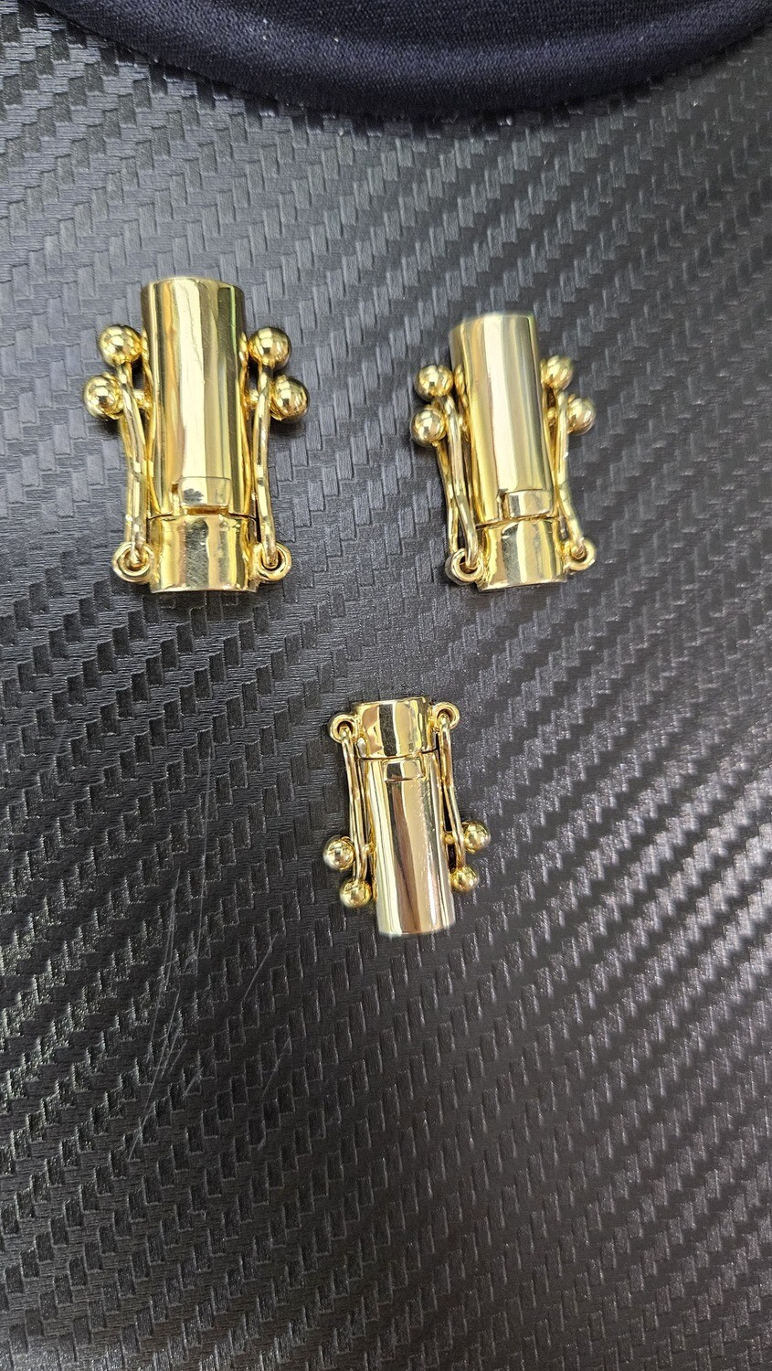 14K OVAL BARREL LOCKS, 4 WEEKS TO MANUFACTURE IF NOT IN STOCK: 14K 7.7MM OVAL LOCK 16.25 GRAMS