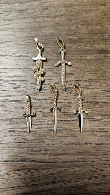 14K KNIVES &amp; SWORDS