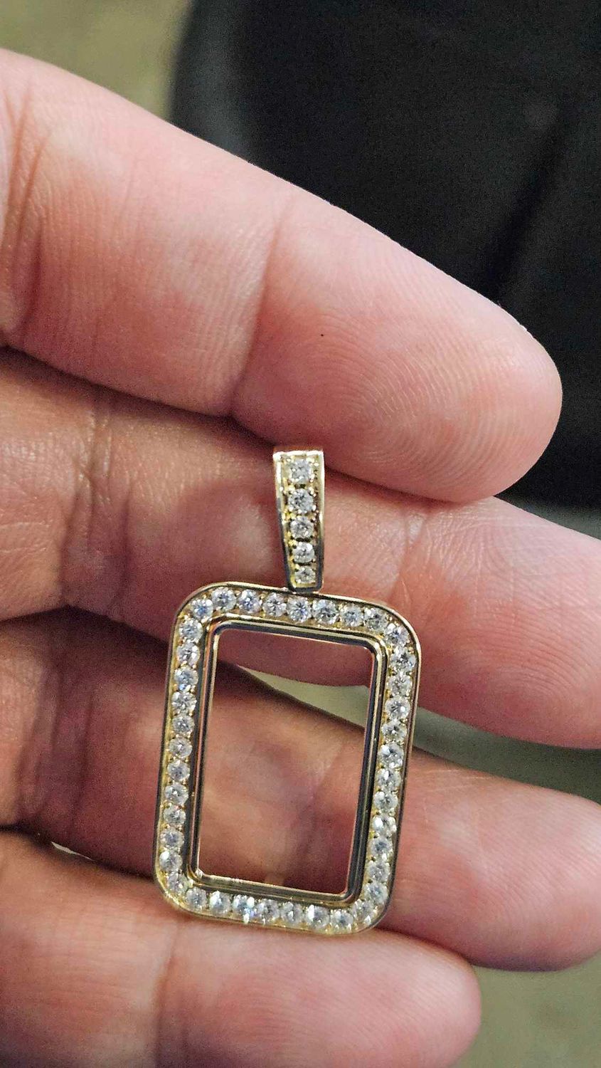 5 GRAM PAMP SUISSE LADY FORTUNA PENDANT W/DIAMOND BEZEL, 5G PAMP W/ DIAMOND BEZEL: 14K/24K 5G PAMP 1.15 CARAT 8.9 GRAMS (4.3MM BAIL OPENING)