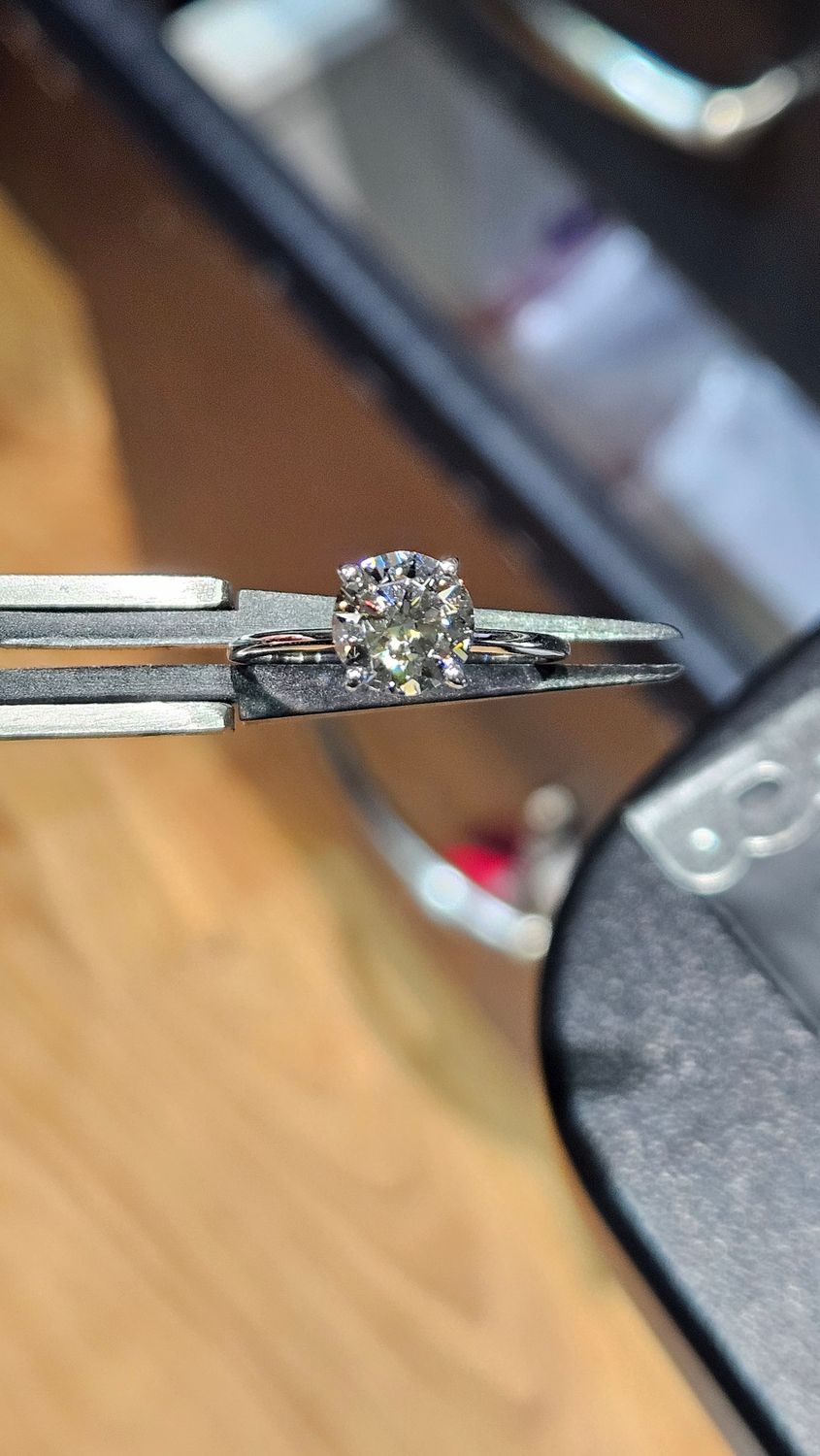 14K 1.5 CARAT SOLITAIRE DIAMOND RING (LAB), 14K SOLITAIRE DIAMOND RING: 14K 1.5 CARAT SOLITAIRE DIAMOND RING D/VVS1 (WHITE GOLD)