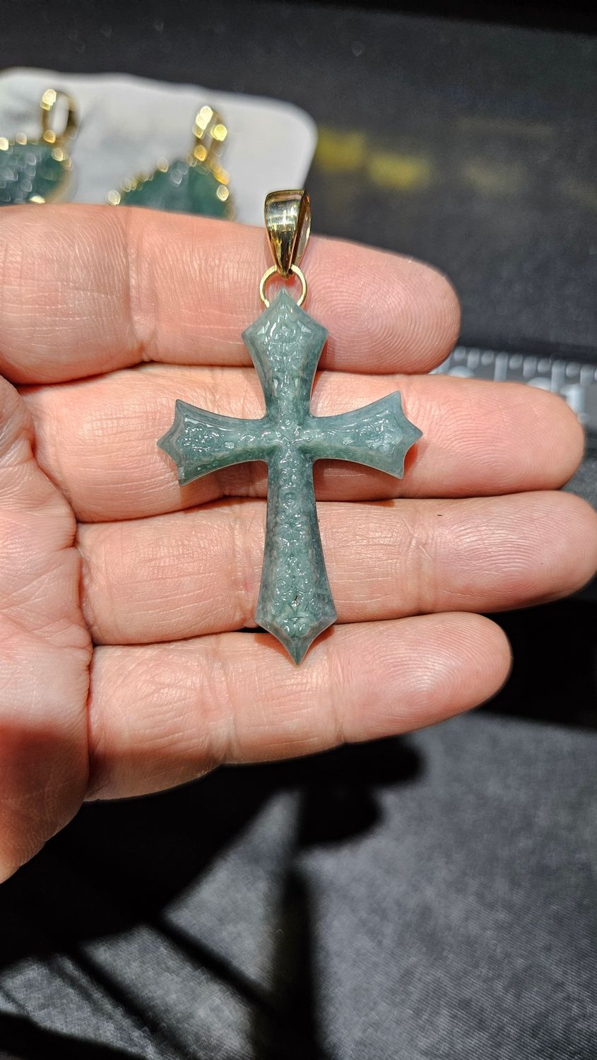 14K JADE PENDANTS, GRADE A JADE! NO TREATMENTS!: 14K 2.5&quot; CROSS W/ONLY GOLD BAIL 10.8 GRAMS (5MM BAIL OPENING)