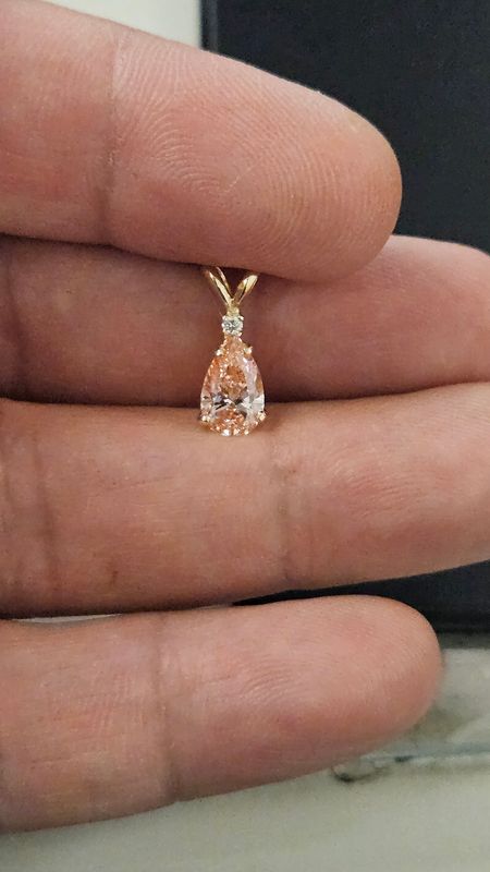 14K 1.03 CARAT PINK PEAR LAB DIAMOND PENDANT
