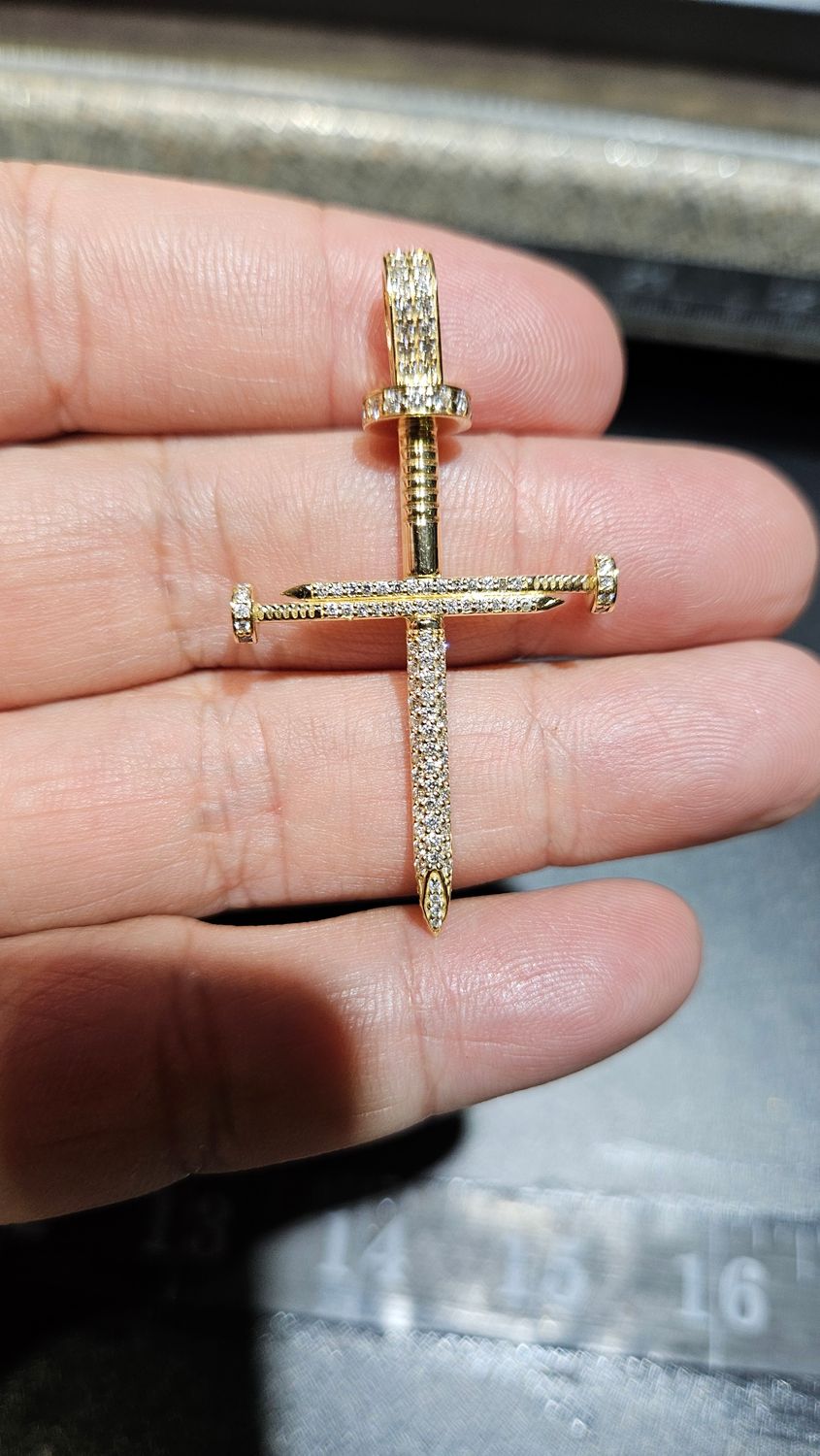 14K 2&quot; DIAMOND NAIL CROSS PENDANT