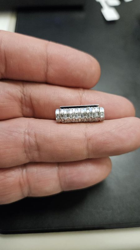 6MM 1.6 CARAT DIAMOND BAGUETTE SLEEK LOCK