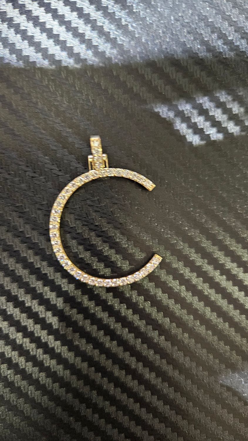 14K 1 3/4&quot; DIAMOND INITIAL &quot;C&quot; PENDANT