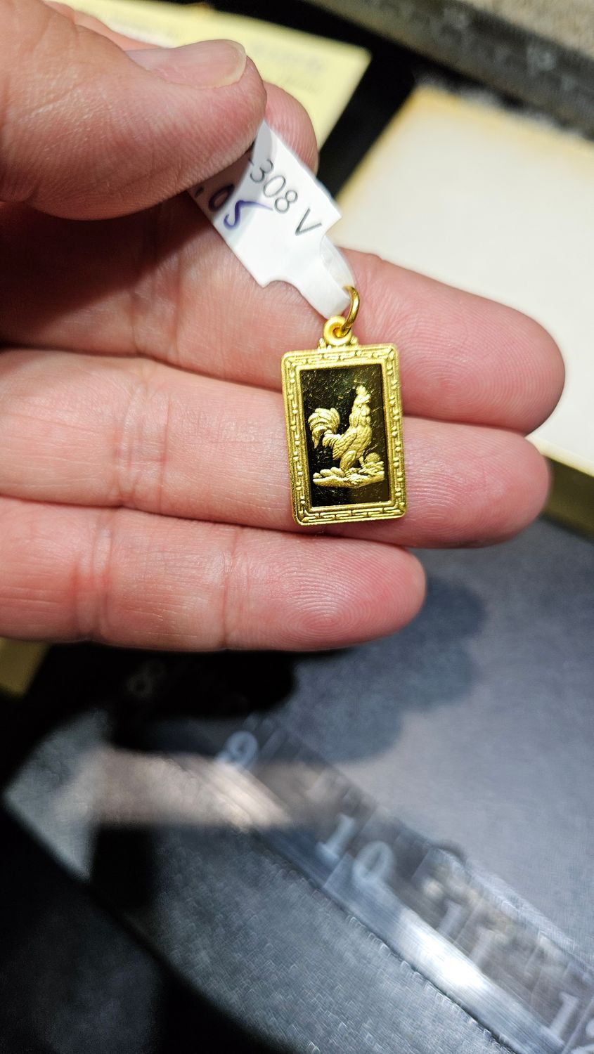 24K CHINESE ZODIAC PENDANTS, ONLY 1 OF EACH: 24K 1.1&quot; ROOSTER 4.05 GRAMS