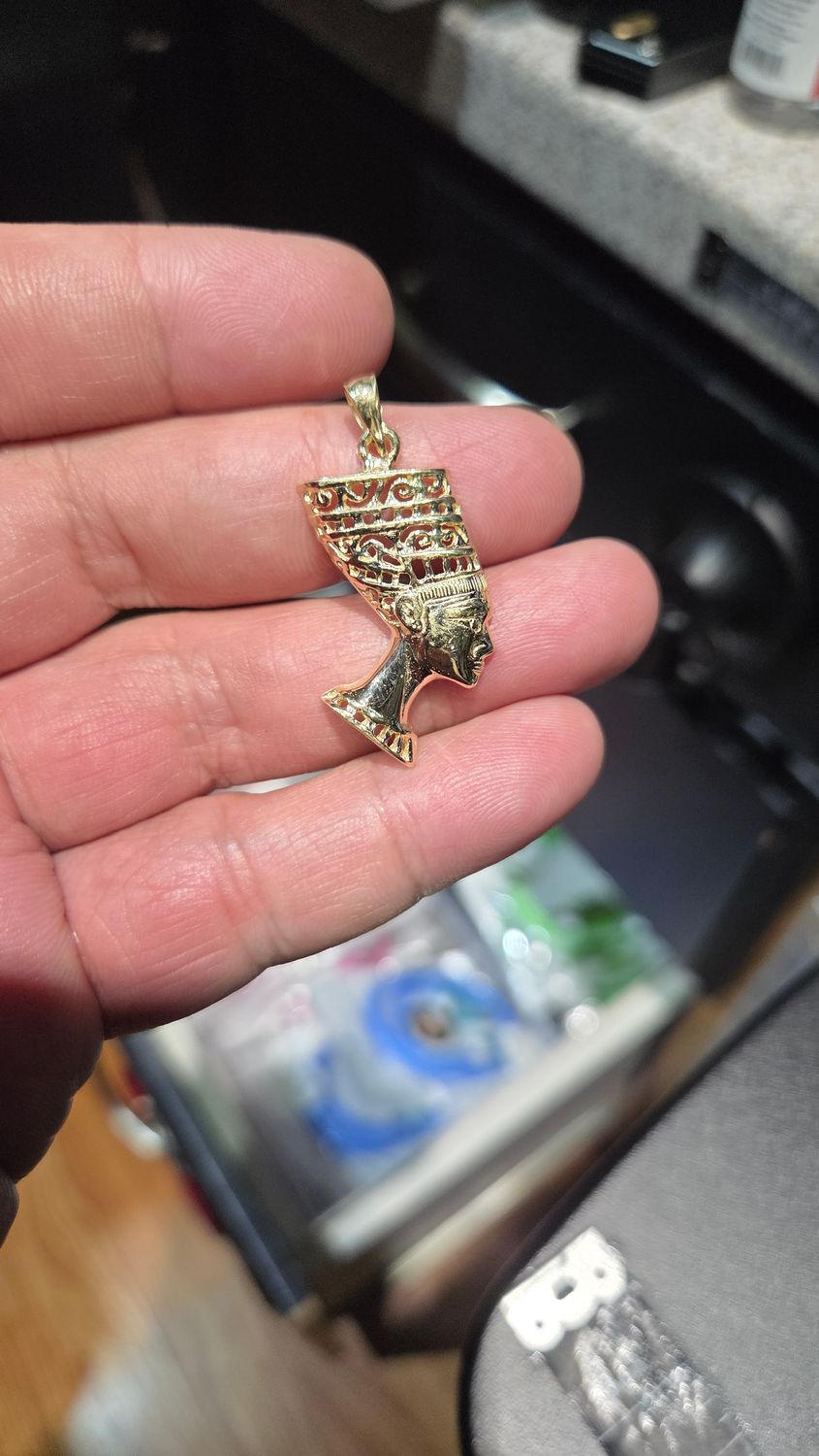 14K EGYPTIAN QUEEN CLEOPATRA NEFERTITI PENDANT