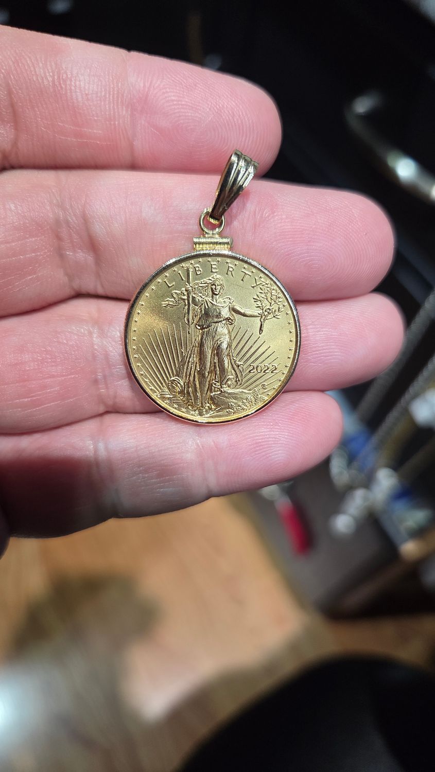 USED MISC. &quot;HIGHER&quot; END ITEMS!, PIECESSSSSSSSSSSSS: 22K 1.6&quot; 1/2OZ AMERICAN EAGLE W/ 14K BEZEL 18.68 GRAMS