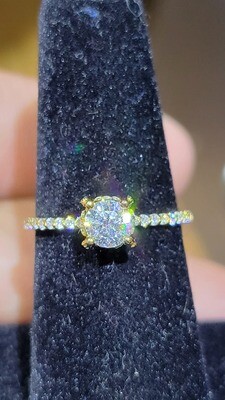 14K .82 TCW SOLITAIRE DIAMOND RING W/ ACCENTS (LAB)