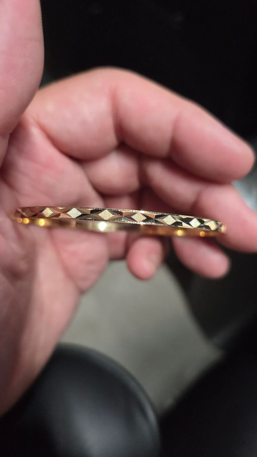 14K DC BANGLES, NEW SHINY BANGLES!: 14K 3MM D/C X DESIGN BANGLE 4.6 GRAMS SZ 8