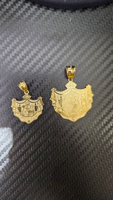 14K HAWAIIAN "COAT OF ARMS" PENDANT