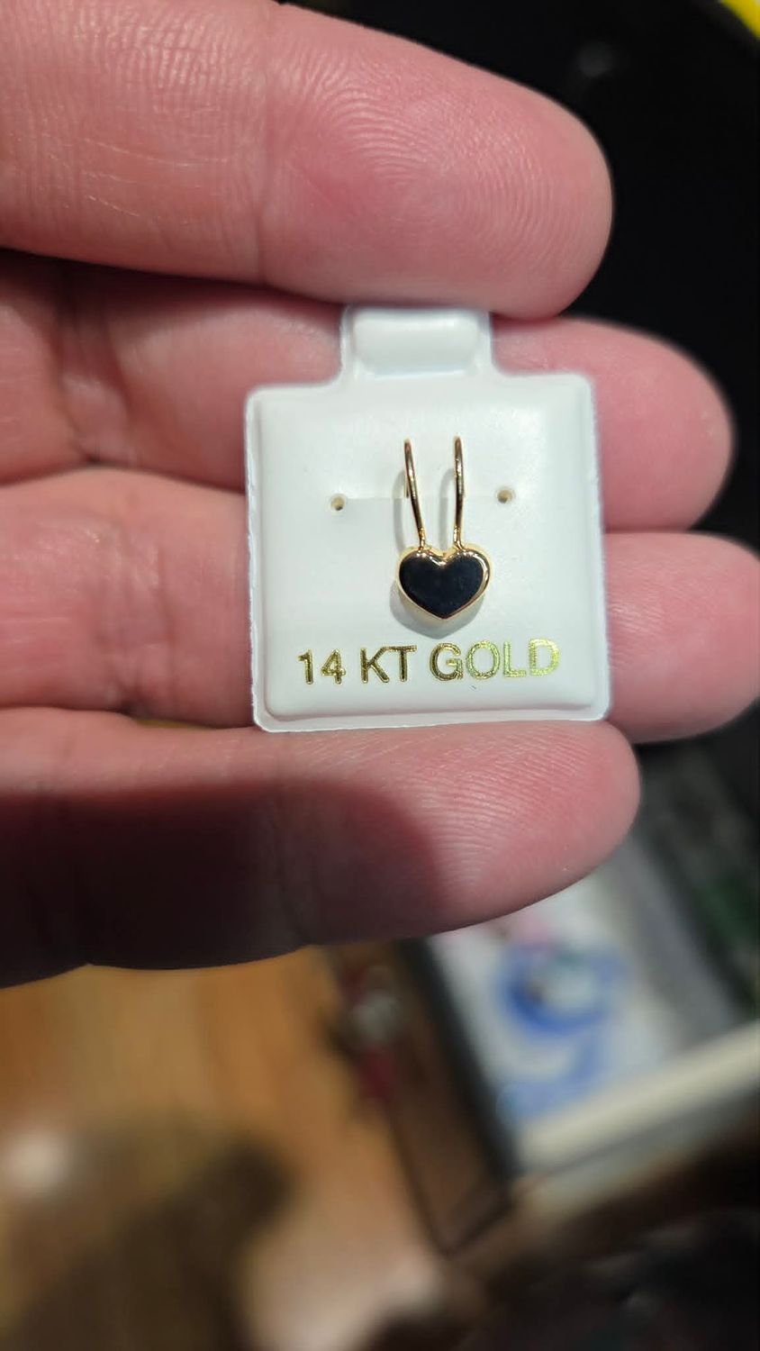 14K HEART CUFF EARRING