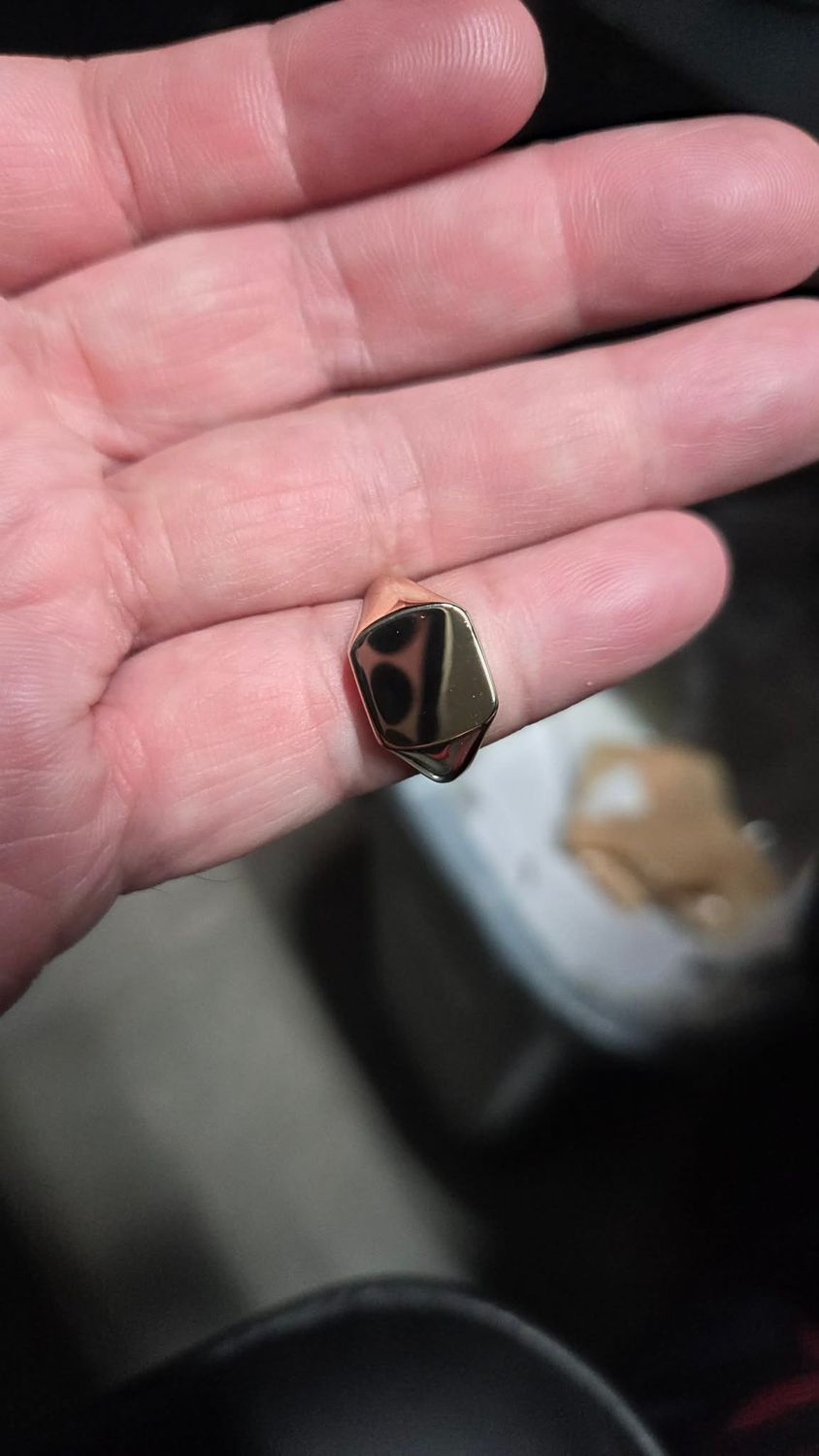 14K MISC SIGNET RINGS (NO RESTOCK), LEAVE SIZE IN COMMENTS SECTION AND PAY SIZING FEE IF RESIZING: 14K 11.3MM SIGNET RING SIZE 7 5 GRAMS