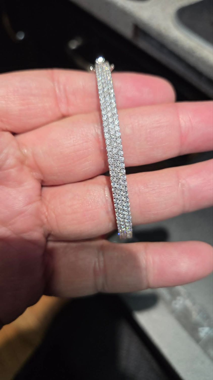 10K 5MM DIAMOND BANGLE