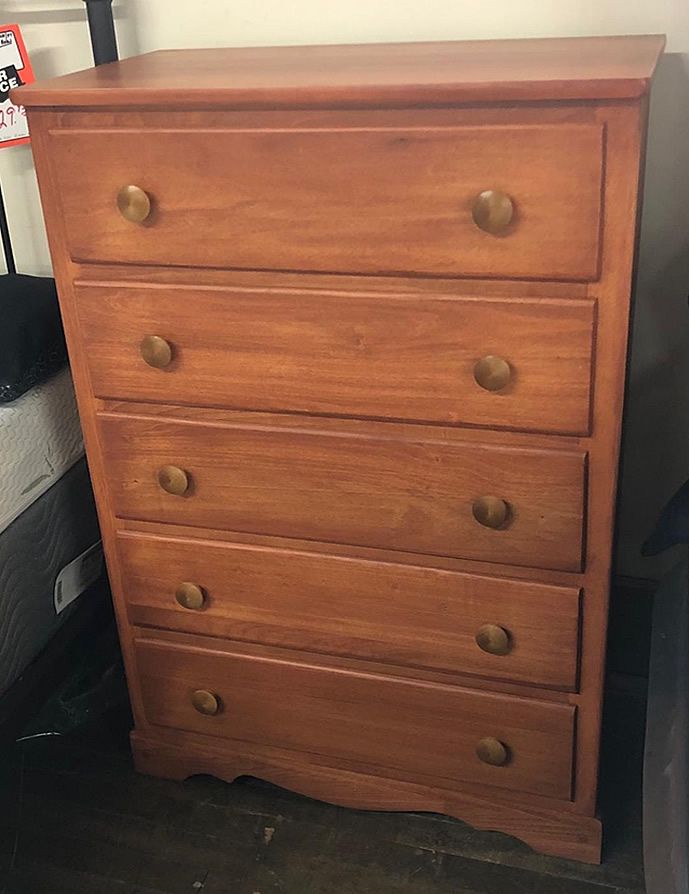 Maple 5 drawer Chest