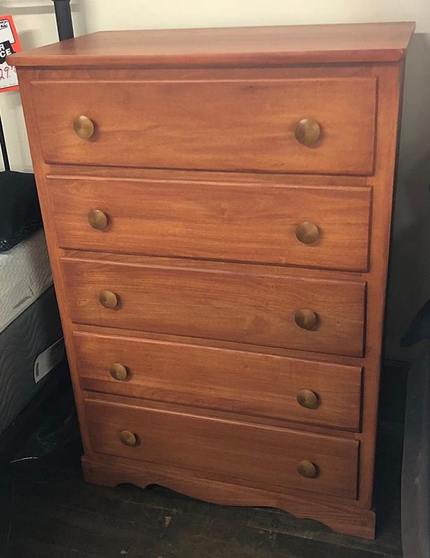 Maple 5 drawer Chest