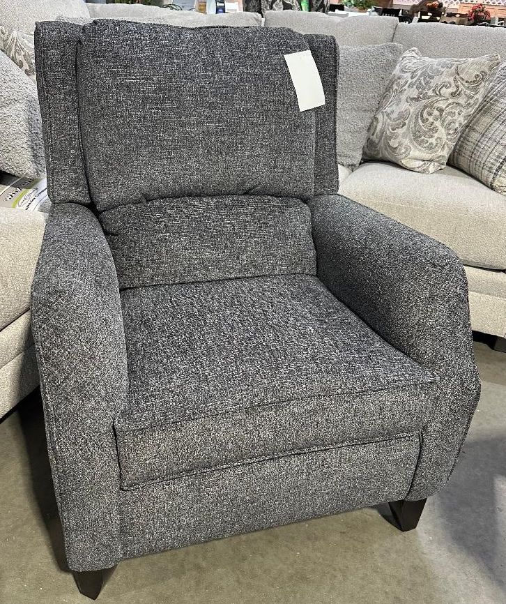 Fluff Daddy Carbon Chair