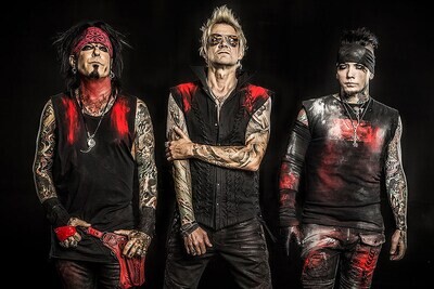Sixx:A.M.