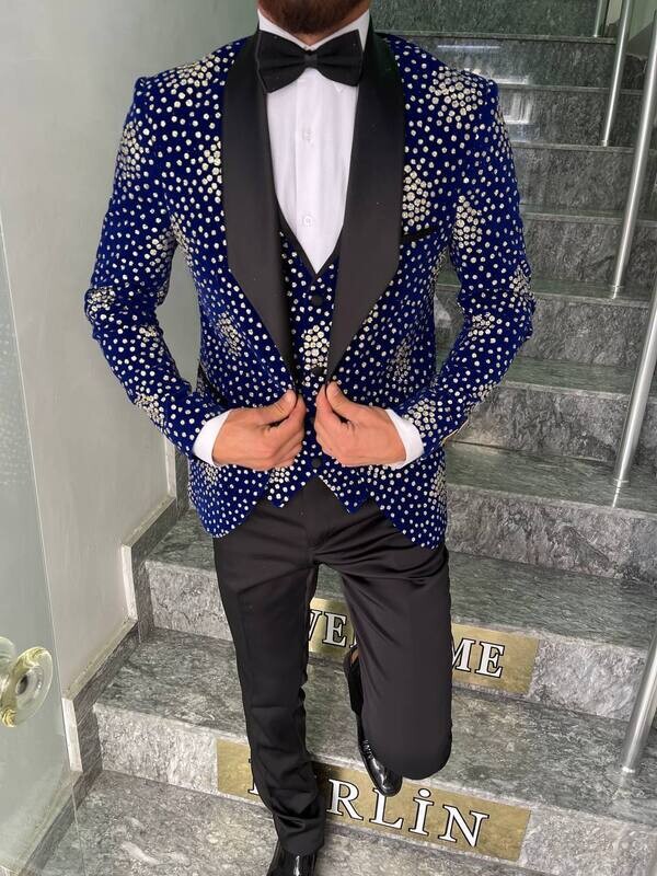 Classic Men&#39;s Suit
