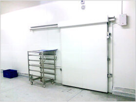 SAMPLE. Commercial freezer rooms
