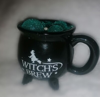  Cauldron Decor Candle (Green)