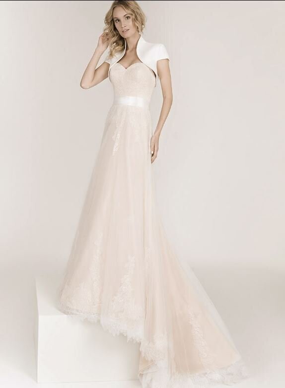 ​Brautkleid von Frida Claire in Gr. 38 ( Nr. 7026)