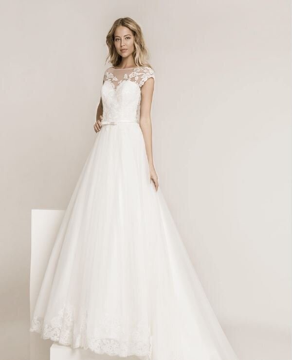 ​Brautkleid von Frida Claire in Gr. 38 ( Nr. 7002)