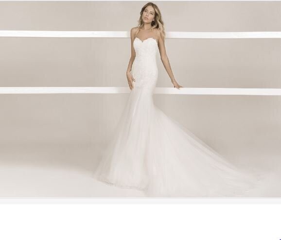 ​Brautkleid von Frida Claire in Gr. 44 ( Nr. 7049)
