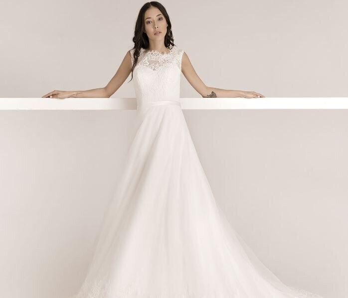 Brautkleid von Frida Claire in Gr. 44 ( Nr. 7034)