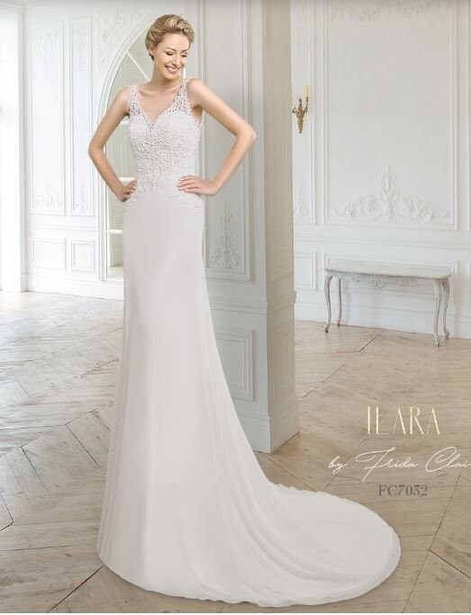 ​Brautkleid von Frida Claire in Gr. 44 ( Nr. 7042)