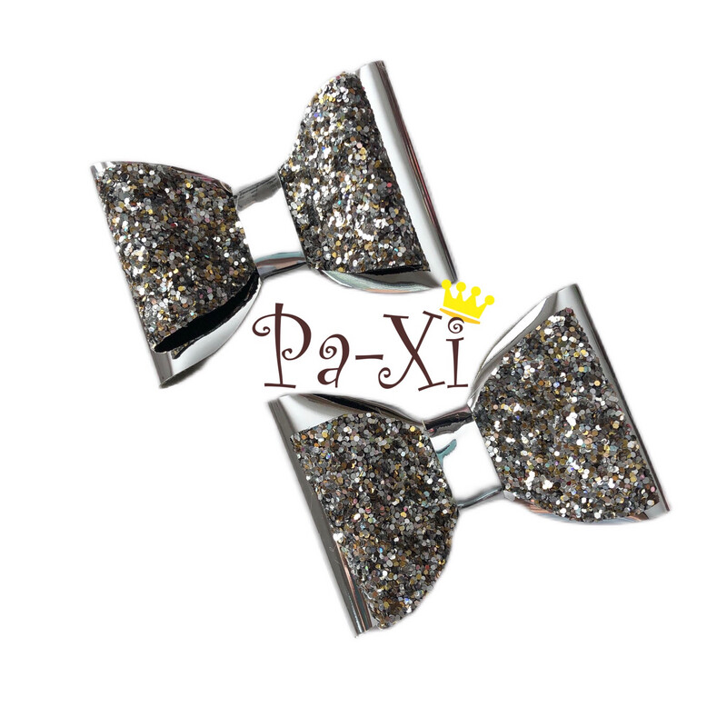 Par de Moños Vinil Plata Glitter