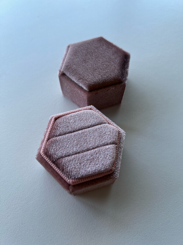 Rose Velvet Ring Box