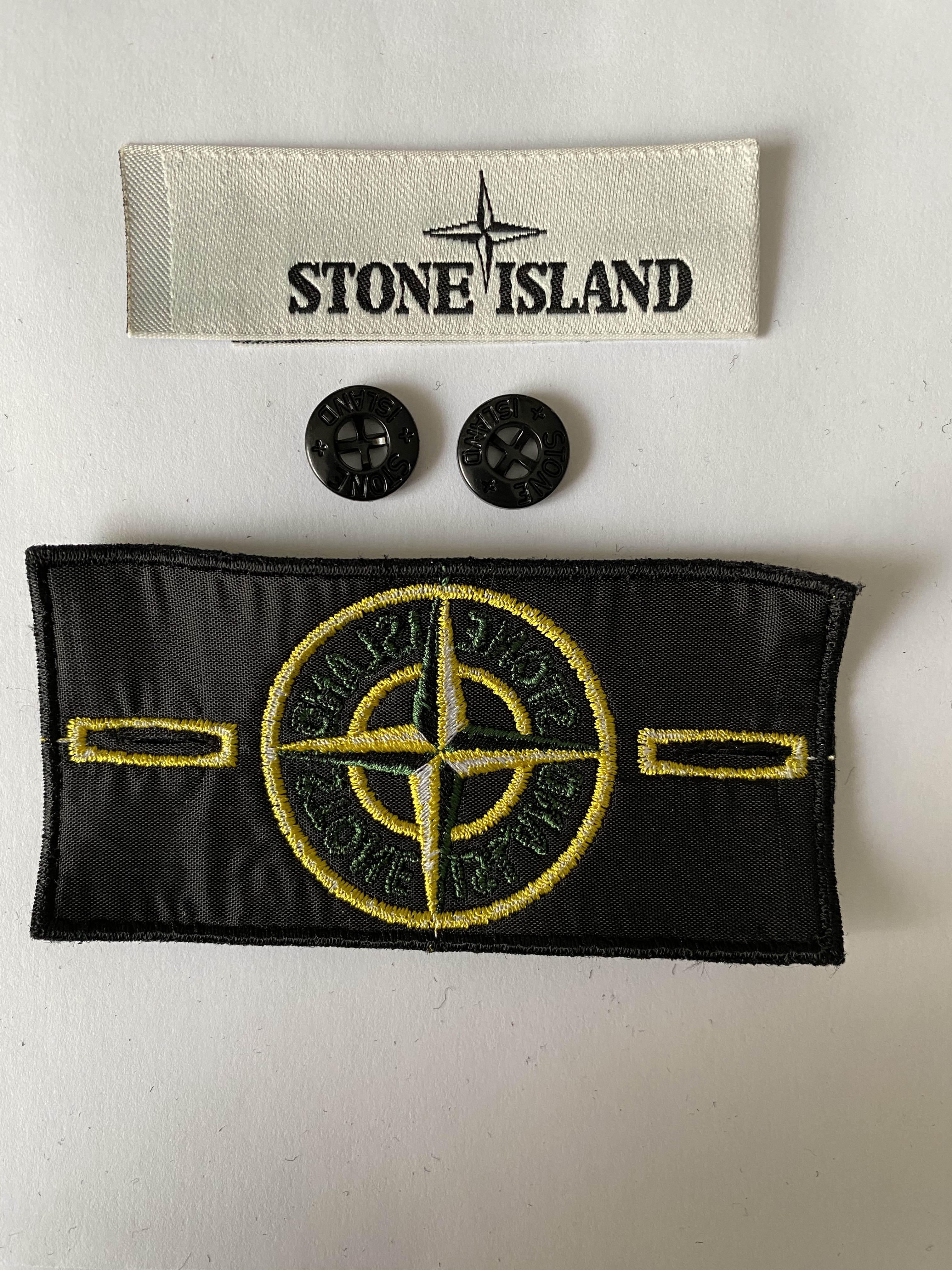 تحسن أتمتة حقنة fake vs real stone island badge - zizzowatches.com