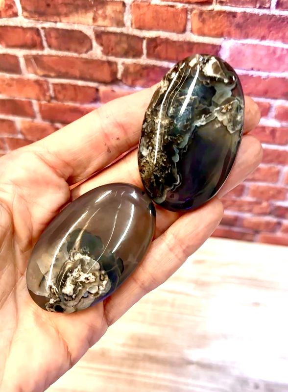 UV Agate (Volcanic Agate)