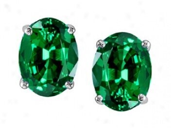 Emerald Birthstone Earrings Q00210372