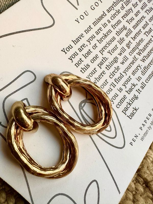 Chic Hoops