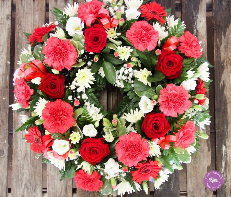 Red and White Wreath