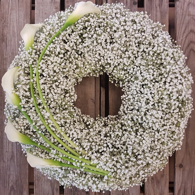 Gyp and Calla Lily Wreath