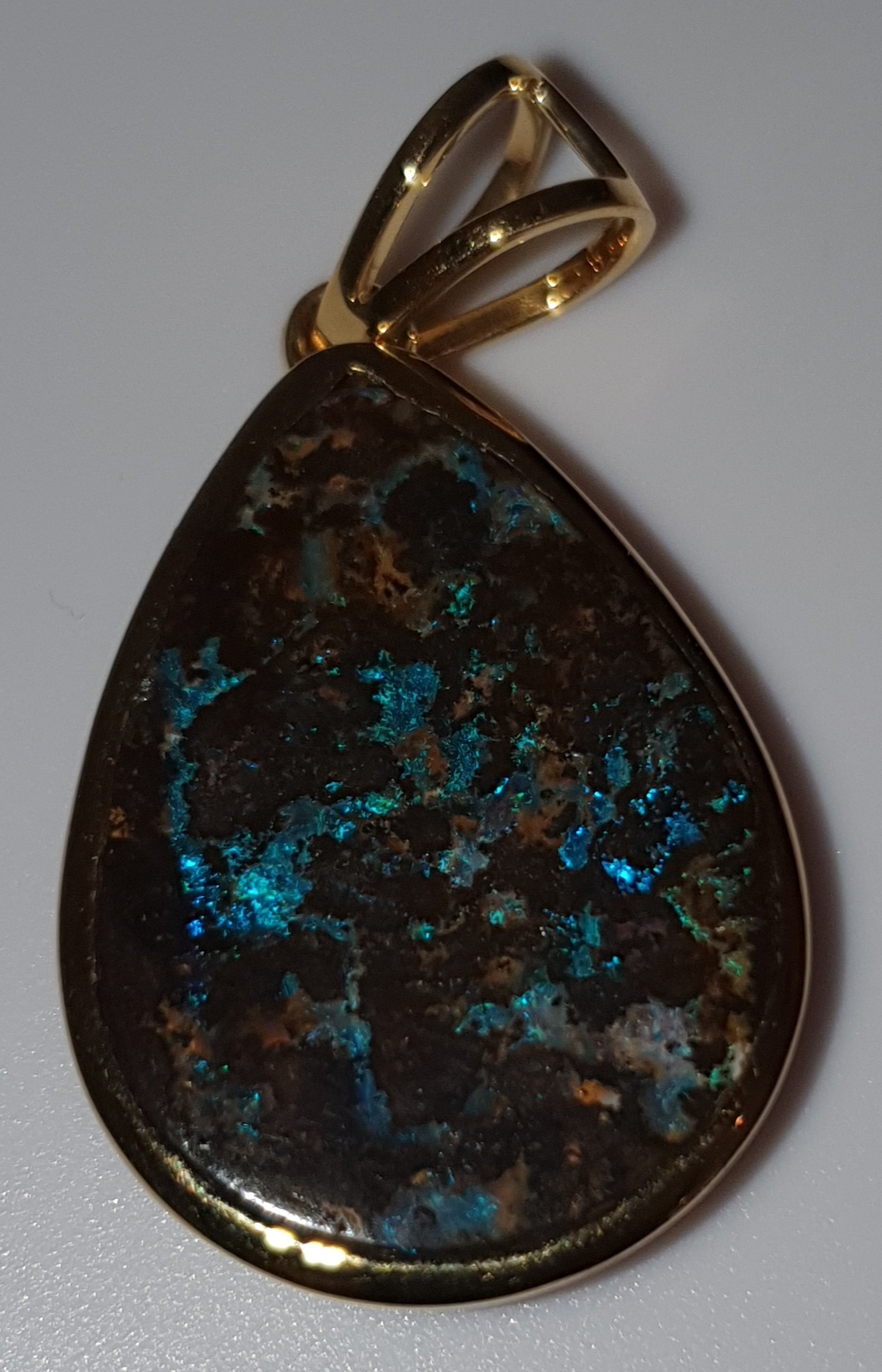 P10  Large Andamooka Matrix Opal Pendant Set in 9ct Gold