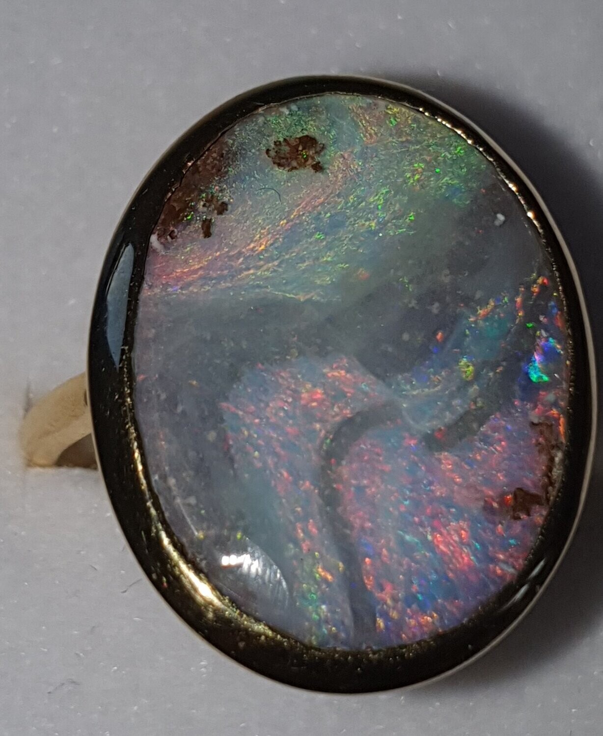 R13a  Opal measures 13 x 18mm. Size 6 1/2 USA  N Australia & UK