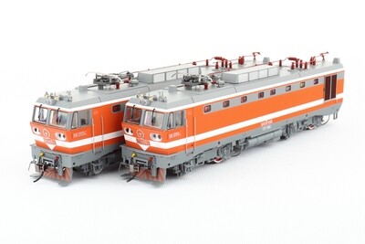 CMR 8K electric locomotive