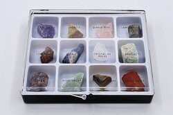 Boîte collection de 12 pierres brut
(améthyste, unakite, quartz rose, labradorite, cornaline, sodalite, cristal
Amazonite, Grenat, Aventurine, Oeil de Tigre Jaspe rouge. Boîte collection de 12 pierres brut
(améthyste, unakite, quartz rose, labradorite, cornaline, sodalite, cristal
Amazonite, Grenat, Aventurine, Oeil de Tigre Jaspe rouge.