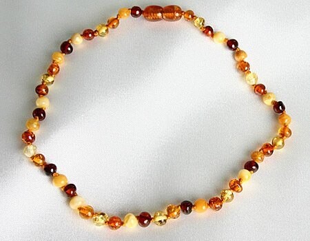 COLLIER BEBE SECURITE AMBRE DE LA BALTIQUE PERLES MULTICOLORES 31/32 CM