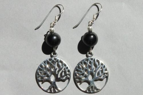 Boucles d'oreilles ARBRE DE VIE ARGENT ET PERLES NATURELLES en Obsidienne Oeil céleste
En lithothérapie  C'est la grande pierre de Protection