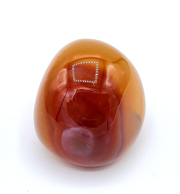 GALET CORNALINE NATURELLLE DE MADAGASCAR 
5 CM X 4 CM  110 A 130 GR
LITHOTHERAPIE PIERRE DE LA JOIE DE VIVRE