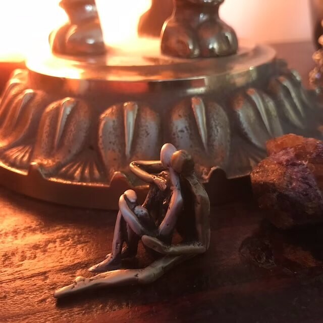 Sculpture Miniature Figurines, Couple In Love, Art Sculpture, Gift Ideas For Lovers and Valentines